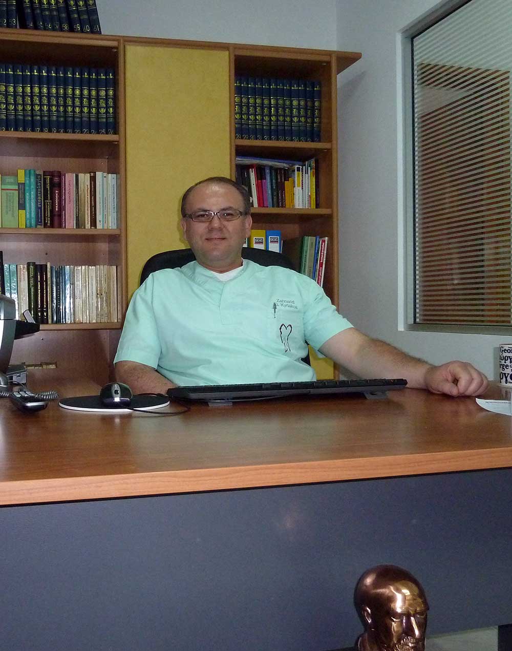 georgios-kyriakos-odontiatros-stavros